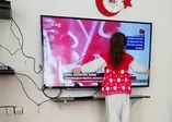 Başkan Erdoğan minik kızın ilgisine kayıtsız kalmadı
