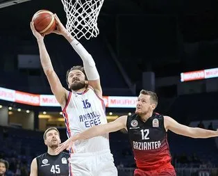 Anadolu Efes’ten farklı galibiyet