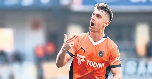 Piatek galibiyeti getirdi! Başakşehir, sahasında Konyaspor’u 1-0 yendi