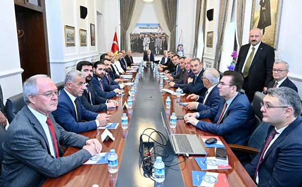 Son dakika: Ulaştırma ve Altyapı Bakanı Abdulkadir Uraloğlu müjdeyi duyurdu! Trabzon'a yeni havalimanı geliyor-2