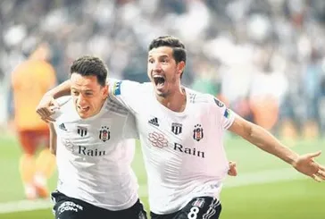 Sezon sonunda 3 imza birden