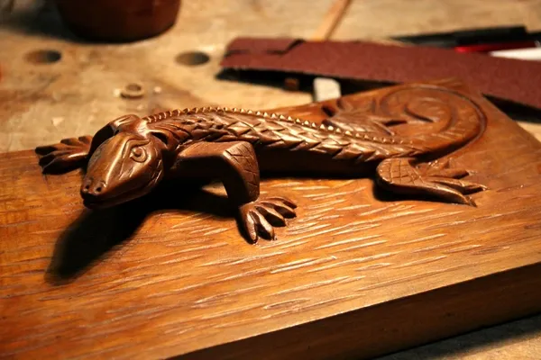 turkiyede-sayili-ustalardan-igneyle-ahsabi-oyup-sekil-veriyor-teknolojik-alet-kullanmiyor-1644225588002.jpg Türkiye'de sayılı ustalardan! İğneyle ahşabı oyup şekil veriyor: Teknolojik alet kullanmıyor-9