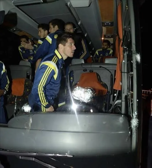 fenerbahce-takim-otobusune-saldirida-11-yil-sonra-yeni-delil-zinciri-1786800086439.jpeg Fenerbahçe takım otobüsüne saldırıda 11 yıl sonra yeni delil zinciri-7