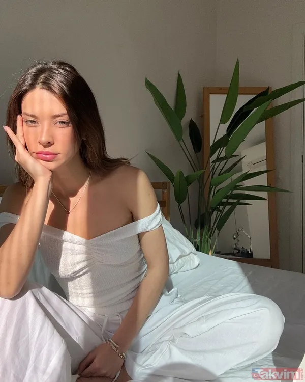 Lucas Torreira ile ayrılan Devrim Özkan’dan şaşırtan paylaşım! Yeni bir aşka yelken mi açtı? - 8