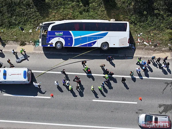 Yalova'da düz yolda giden otobüs devrildi! Görüntüler ortaya çıktı - 9