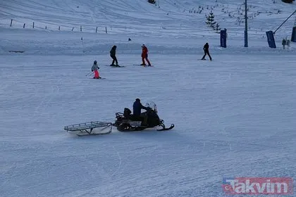 Acı görsel: Bolu’da yangın faciası sonrası tatilciler kayak yapmaya devam etti