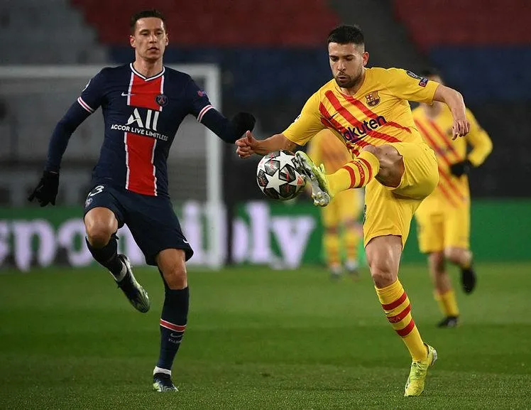 PSG Barcelona’yı eledi