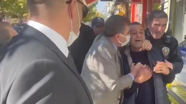 universite-ogrencisinden-lutfu-turkkan-hakkinda-suc-duyurusu-elindeki-balonu-patlatti-bu-sahsin-milliyetciligi-balon-gibi-patladi-1636382644380.jpeg Şehit yakınına sinkaflı küfreden İYİ Partili Lütfü Türkkan hakkında suç duyurusu: “Bu şahsın milliyetçiliği balon gibi patladı”-2