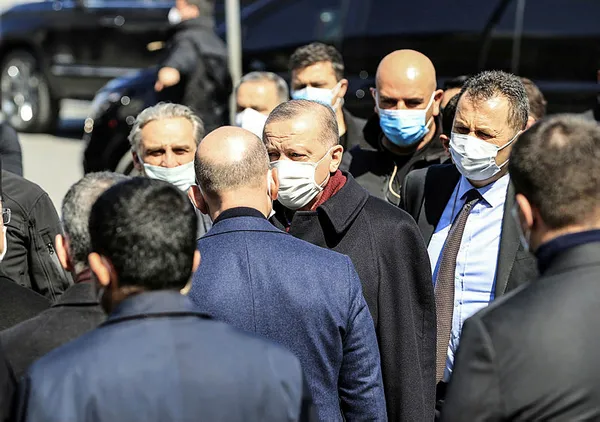 Süleyman Soylu’nun annesi Servet Soylu son yolculuğuna uğurlandı-5