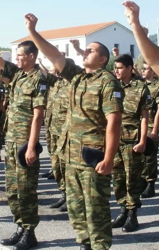 Yunanistan'da büyük panik! Askerlik süresi 9 aydan 12 aya çıkacak