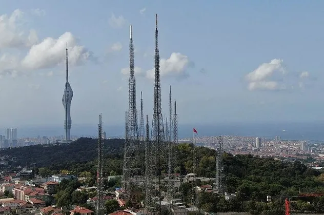 Çamlıca'da eski vericilerin sökümüne başlandı! Tüm radyo yayınları artık yeni kuleden yapılıyor
