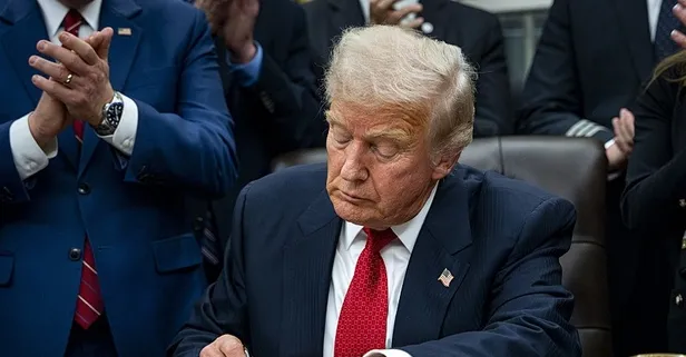 ABD'de 43 günlük kapanma sona erdi! Trump imzayı attı: Sorumlusu Demokratlar