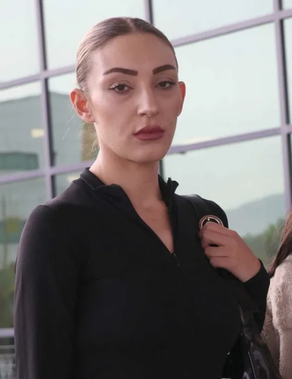 1786518279733.jpeg Güllü cinayetinde yeni görüntüler ortaya çıktı! Kilit tanık Sultan Nur Ulu konuştu: "Annesini öldürmüş, size neler yapar?"-8