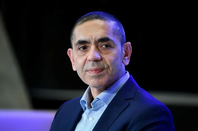 Yetişkinler 3. doz aşı yaptırmalı mı? Prof. Dr. Uğur Şahin'den flaş açıklama