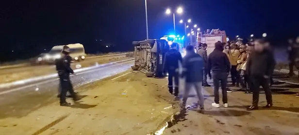 Eskişehir’de feci kaza! Fabrika işçilerini taşıyan minibüs otomobil ile çarpıştı: 8 yaralı-1