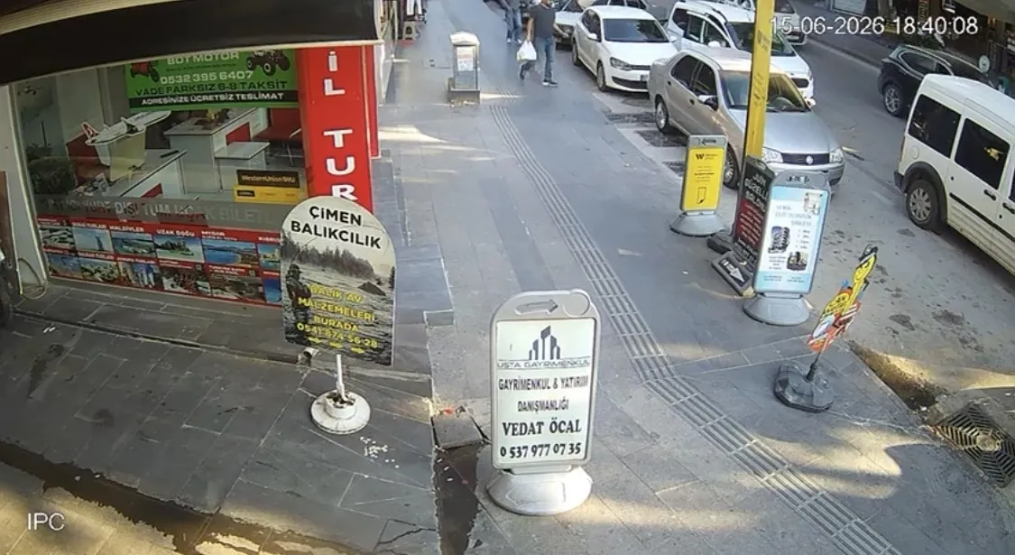 antalyada-1781691404165.jpg Antalya'da doğum günü pastası alırken silahlı saldırıya uğradı | "Öldürme kastı ile geldi"-4