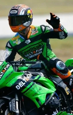 Kenan Sofuoğlu yeniden zirvede!