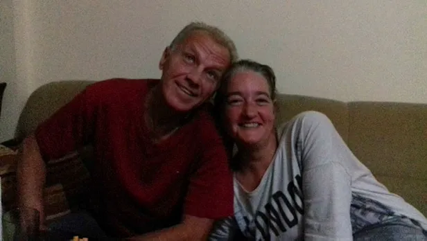 yabanci-uyruklu-iki-sevgili-evlerinde-olu-bulundu-birlikte-gomulmek-istemisler-1590072860619.jpg Yabancı uyruklu iki sevgili evlerinde ölü bulundu! Birlikte gömülmek istemişler...-3