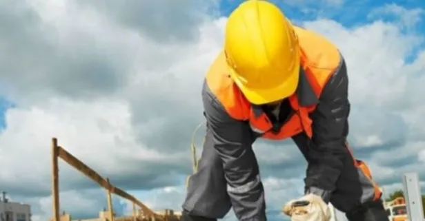 Kadroya geçen taşeron işçilere bayram yardımı