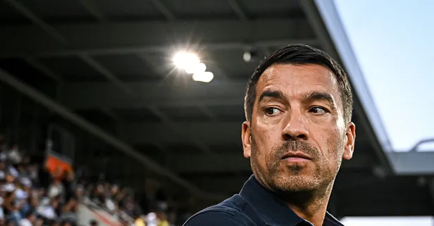 Giovanni van Bronckhorst: Rakibe iki gol hediye ettik! Bundan sonra daha konsantre olmalıyız