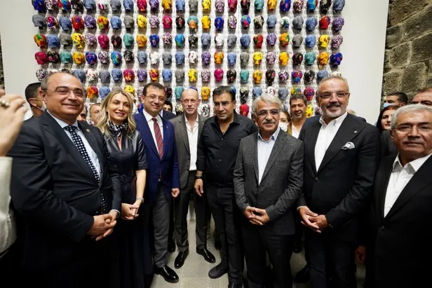 imamoglu-ve-kilicdaroglu-savasinda-yeni-perde-hdpye-yaranma-yarisinda-sahne-dilek-imamoglunun-basak-demirtas-1649101655570.jpeg İmamoğlu ve Kılıçdaroğlu savaşında yeni perde! HDP'ye yaranma yarışında sahne Dilek İmamoğlu'nun: Başak Demirtaş...-6