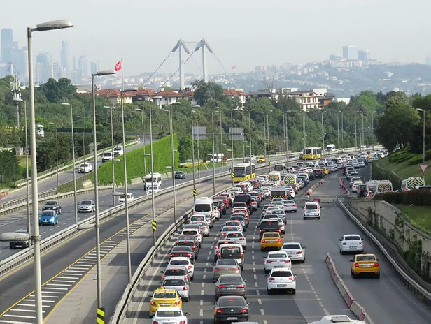 bugun-1-temmuz-sokaga-cikma-yasagi-var-mi-hafta-sonu-pazar-gunu-yasak-olacak-mi-sokaga-cikma-yasagi-kalkti-mi-1625127394062.jpg Bugün (1 Temmuz) sokağa çıkma yasağı var mı? Hafta sonu Pazar günü yasak olacak mı? Sokağa çıkma yasağı kalktı mı 2021?-5