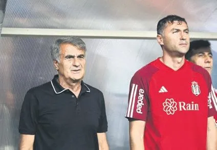 kara-kartalin-bir-numarali-ismi-ahmet-nur-cebiden-secim-oncesi-mesaj-besiktas-icin-kendimi-yakarim-1699049037195.jpeg Kara Kartal'ın bir numaralı ismi Ahmet Nur Çebi'den seçim öncesi mesaj: Beşiktaş için kendimi yakarım-5