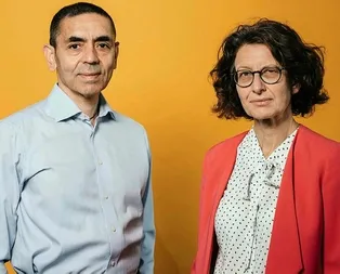 Koronavirüs aşısında yüzde 90lık başarı sağlayan Uğur Şahin ve Özlem Türecinin memleketlerinde gurur var