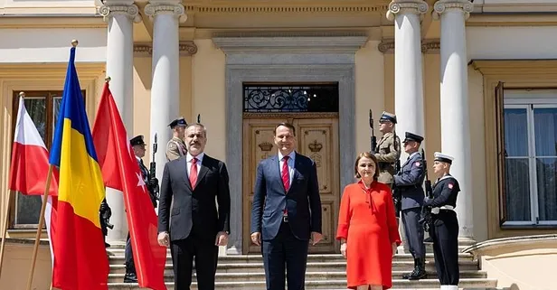 Dışişleri Bakanı Hakan Fidan'dan Batı'ya çok net Filistin çağrısı: Çok geç olmadan soykırımcı İsrail'e destek vermekten vazgeçin