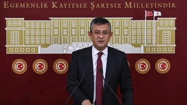 CHP'li Eren Erdem'den Özgür Özel'e yaylım ateşi! Namus sözü dediniz anında çark ettiniz-3
