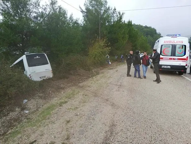 Son dakika: Antalya'da tur otobüsü şarampole yuvarlandı-2