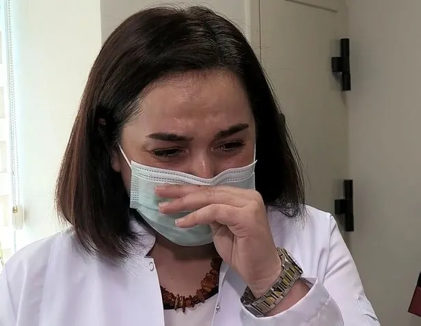 Koronavirüsü yenen doktor Serap Satış yaşadıklarını ağlayarak anlattı: Enkaz altından çıkmış gibiydim-4