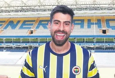 fenerbahcede-teknik-direktor-ismail-kartal-11i-belirlemekte-zorlaniyor-1695420670926.jpeg