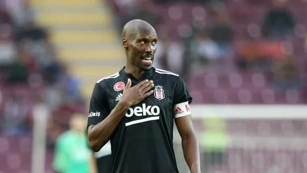 super-lig-icin-olay-yorum-eski-yildizlar-icin-bir-huzurevi-1674462502913.jpeg Süper Lig için olay yorum! "Eski yıldızlar için bir huzurevi"-2