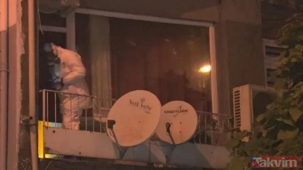 "Dördü De Aynı Odadaydı. İkisi Çekyat Üzerinde Yatıyordu, Ötekiler Koltukta."