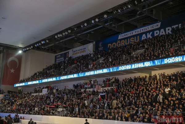 AK Parti'den aday tanıtım toplantısına yoğun ilgi! İçerisi dışarısı tıklım tıklım... - 7