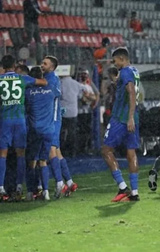 Kasımpaşa Çaykur Rizespor'u 2-0 mağlup etti