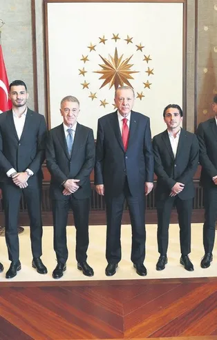 Başkan Recep Tayyip Erdoğan şampiyon Trabzonspor'u kabul etti