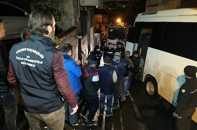İstanbul'da düzensiz göçmen operasyonu