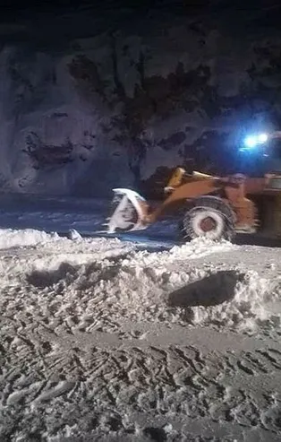 Son dakika: Kayseri’de çığ düştü! Kayseri-Kahramanmaraş kara yolu çığ düşmesi sonucu ulaşıma kapandı