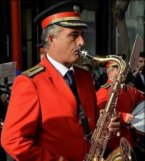 SON DAKİKA: CHP’li Vahap Seçer'den 21 yıllık bando şefine mobbing! Çim yolmaya gönderdiler-4