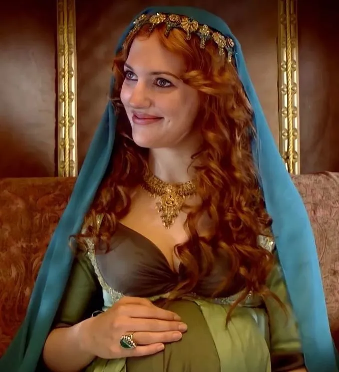1702753934619.jpg 2 ayda 8 kilo verdiren Meryem Uzerli yöntemi! Hülya Avşar, Gülben Ergen, Emel Sayın bile denemiş...-5