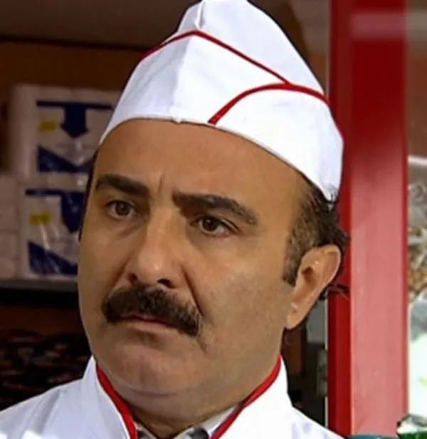 Leyla ile Mecnun aynı oyuncularla geri dönüyor ama bir kriz var! Ha başladı ha başlayacak derken Erdal Bakkal gerçeği patlak verdi-10