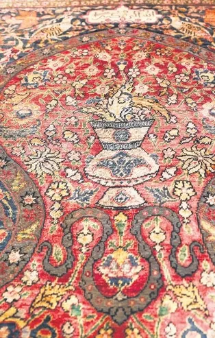 Yıkamaya getirilen halı servet değerinde çıktı! Tam 150 bin dolar...