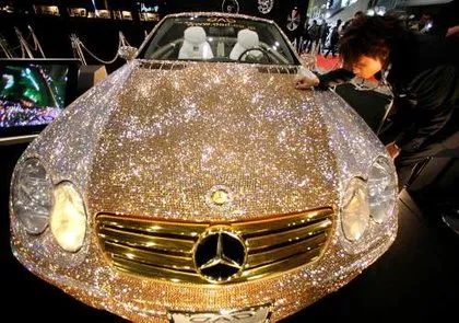Swarovski taşlı Mercedes