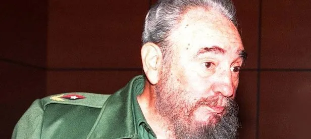 Fidel Castro hayatını kaybetti