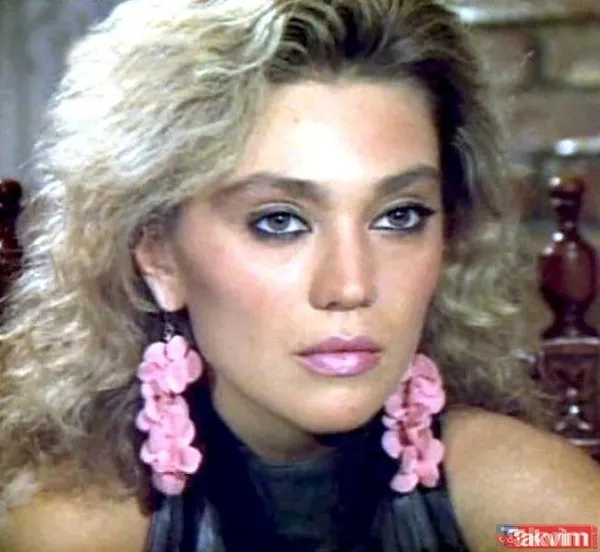 Sosyal Medya Üzerinden Zaman Zaman Eski Fotoğraflarını Paylaşan Oyuncunun Son Halini Görenler İse Şaşkınlıklarını Gizleyemedi.