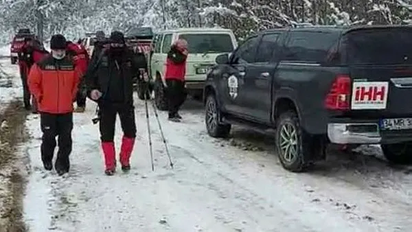 100-kisi-kartepede-kaybolan-doktor-ugur-tolunu-3-gun-de-bulamadi-1610822766529.jpg 100 kişi, Kartepe'de kaybolan Doktor Uğur Tolun’u, 3. gün de bulamadı-4