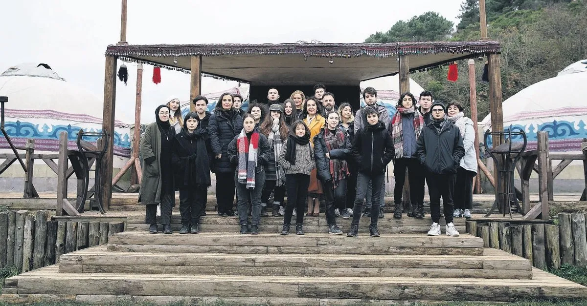 Avni Akyol Guzel Sanatlar Lisesi Ogrencilerinden Kurulus Osman Ziyareti Takvim