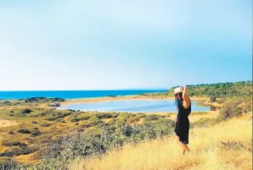 Pembe kalbi göldük